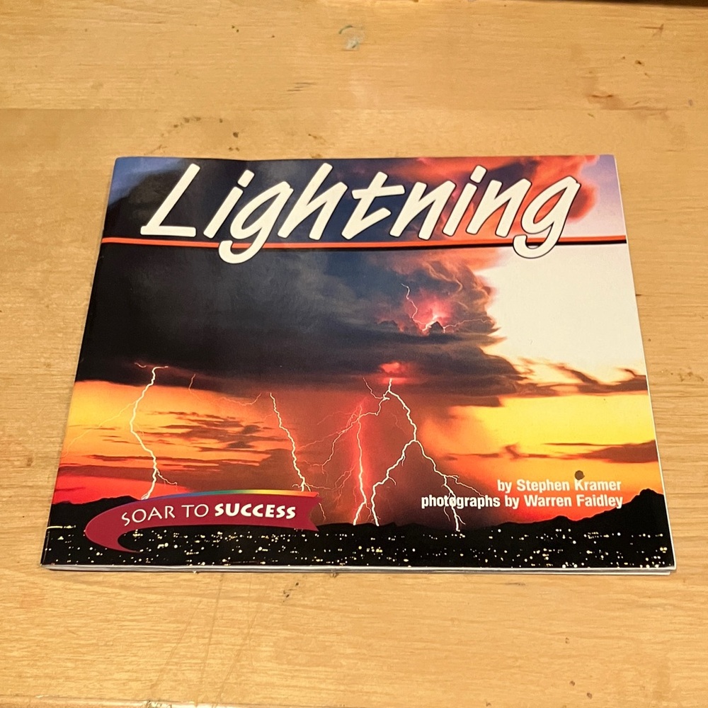 3 for $15 ITEM

Lightning Book by Stephen Kramer